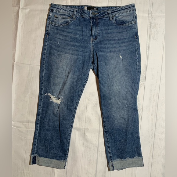 Kut from the Kloth Denim - KUT from the Kloth Amy Crop Straight leg Jeans. Size 14.